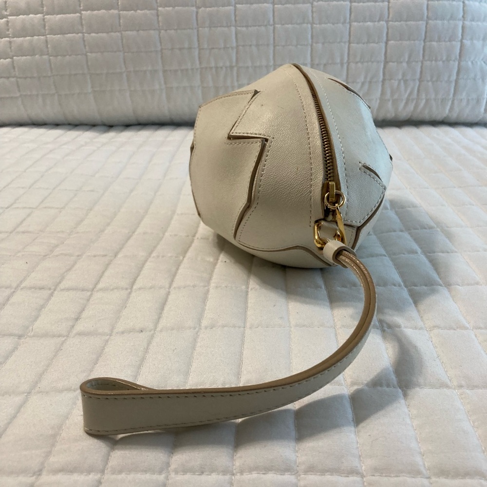 Moschino egg-shaped leather mini bag with a wristlet strap - Picture 6 of 10